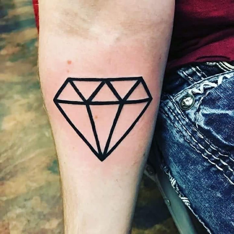 Significado da tatuagem de diamante